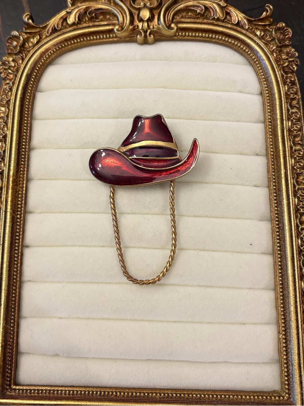 Red Hattitude Society Brooch Eyeglass Holder Pin 18kt‎ Gold Finish Cowgirl Hat